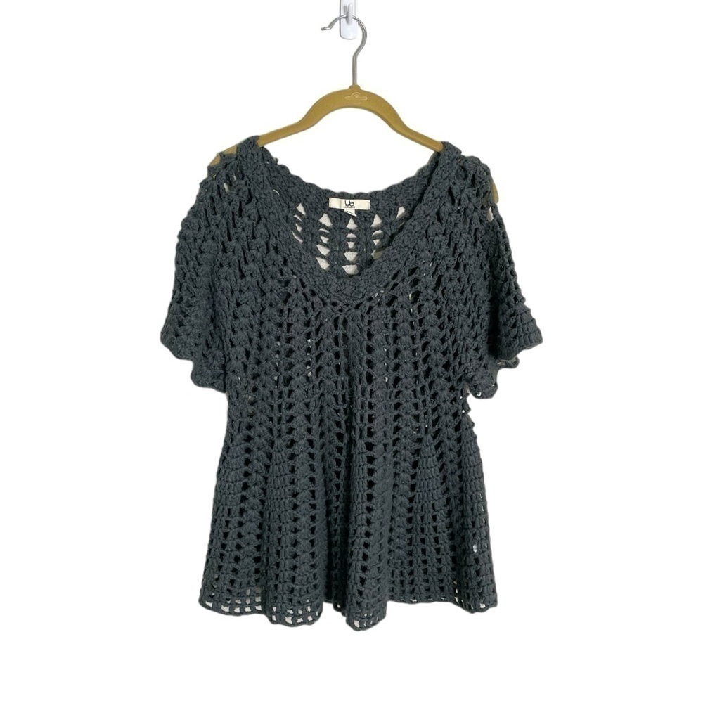 Ya Los Angeles Crochet Flounce Sweater Top Small